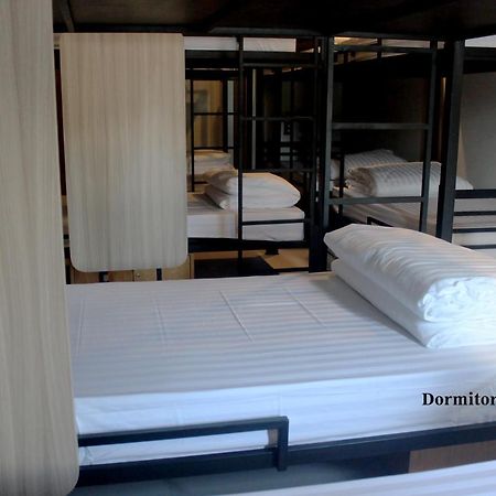 Phuket Marine Poshtel - Sha Plus Chalong Esterno foto