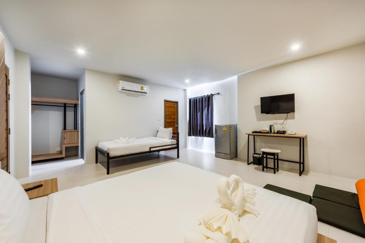 Phuket Marine Poshtel - Sha Plus Chalong Esterno foto