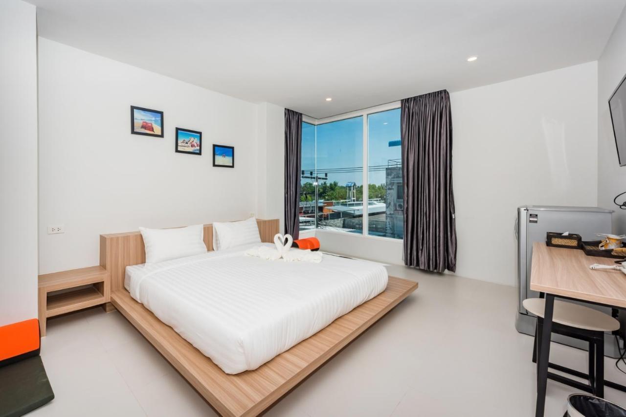 Phuket Marine Poshtel - Sha Plus Chalong Esterno foto